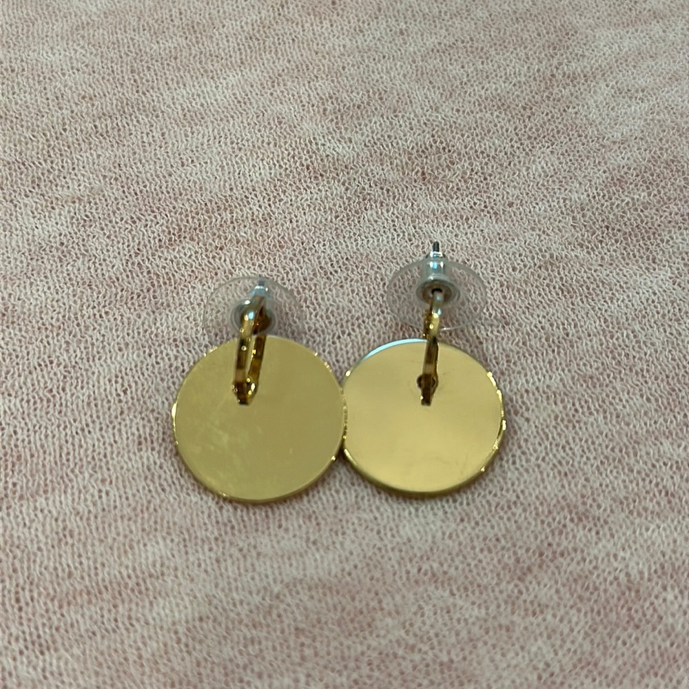 Gold earrings